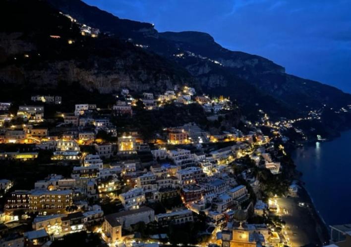 B&B Le Due Costiere Salerno Bagian luar foto