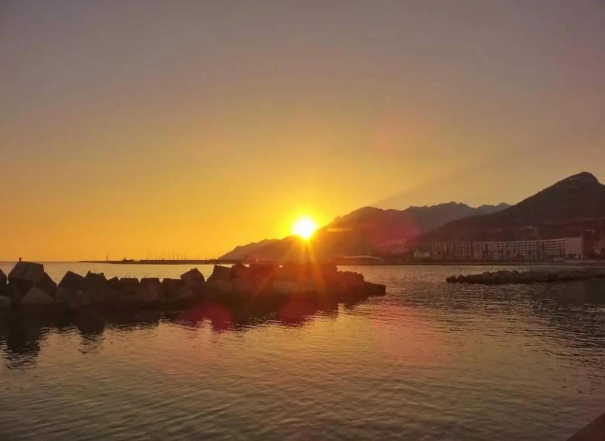 B&B Le Due Costiere Salerno Bagian luar foto